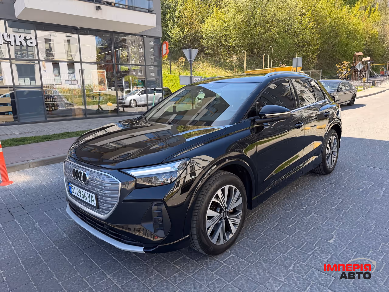 Audi Q4 e-tron - фото 7