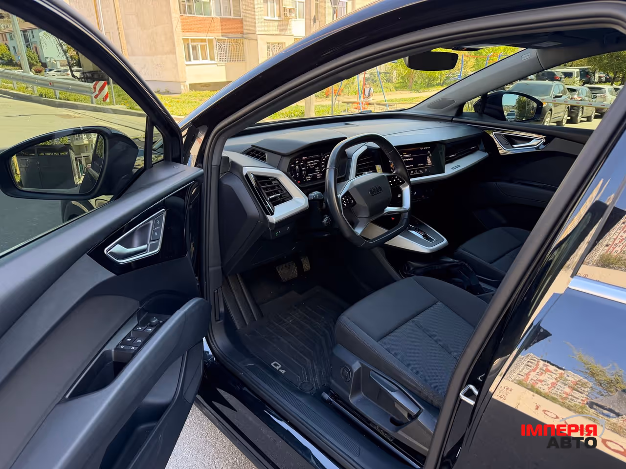 Audi Q4 e-tron - фото 12