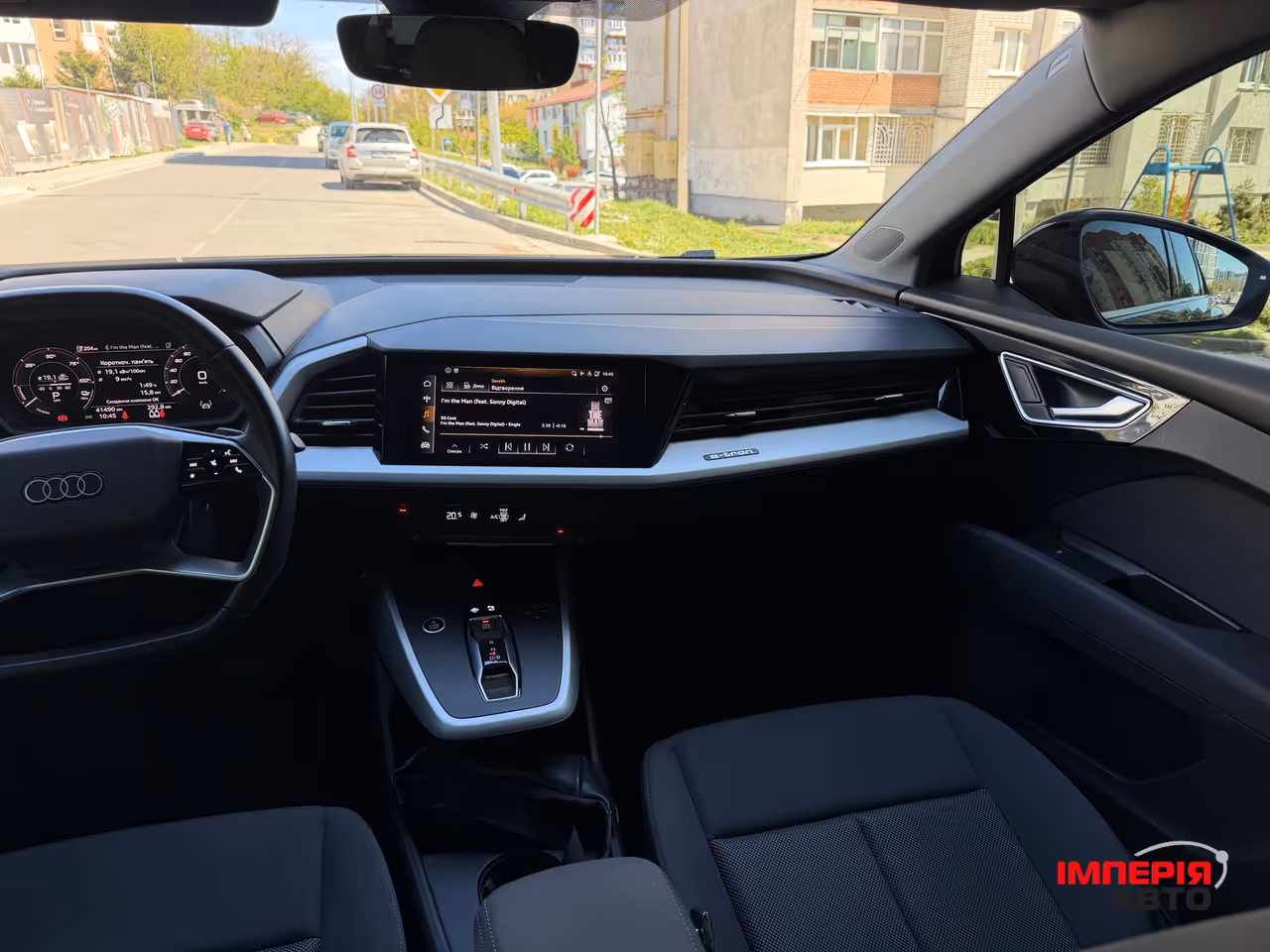 Audi Q4 e-tron - фото 15