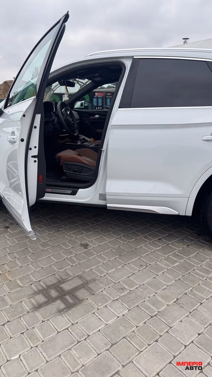 Audi Q5 e-tron - фото 12