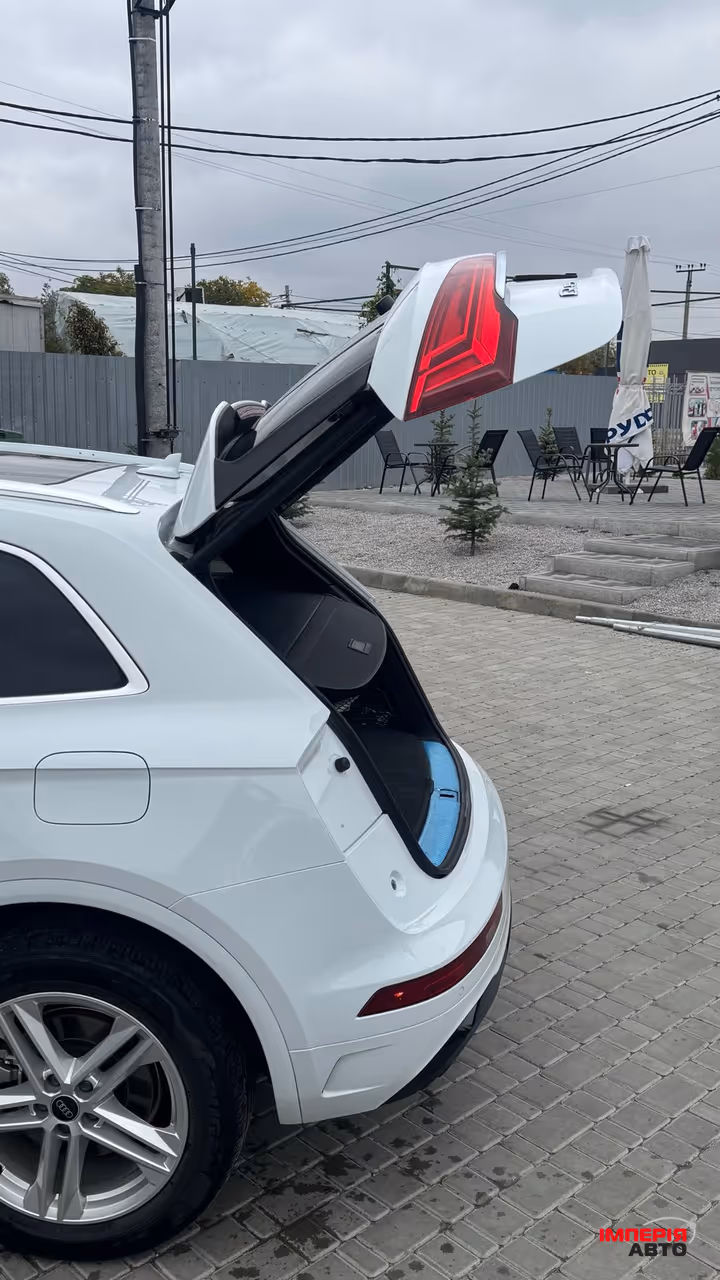 Audi Q5 e-tron - фото 3