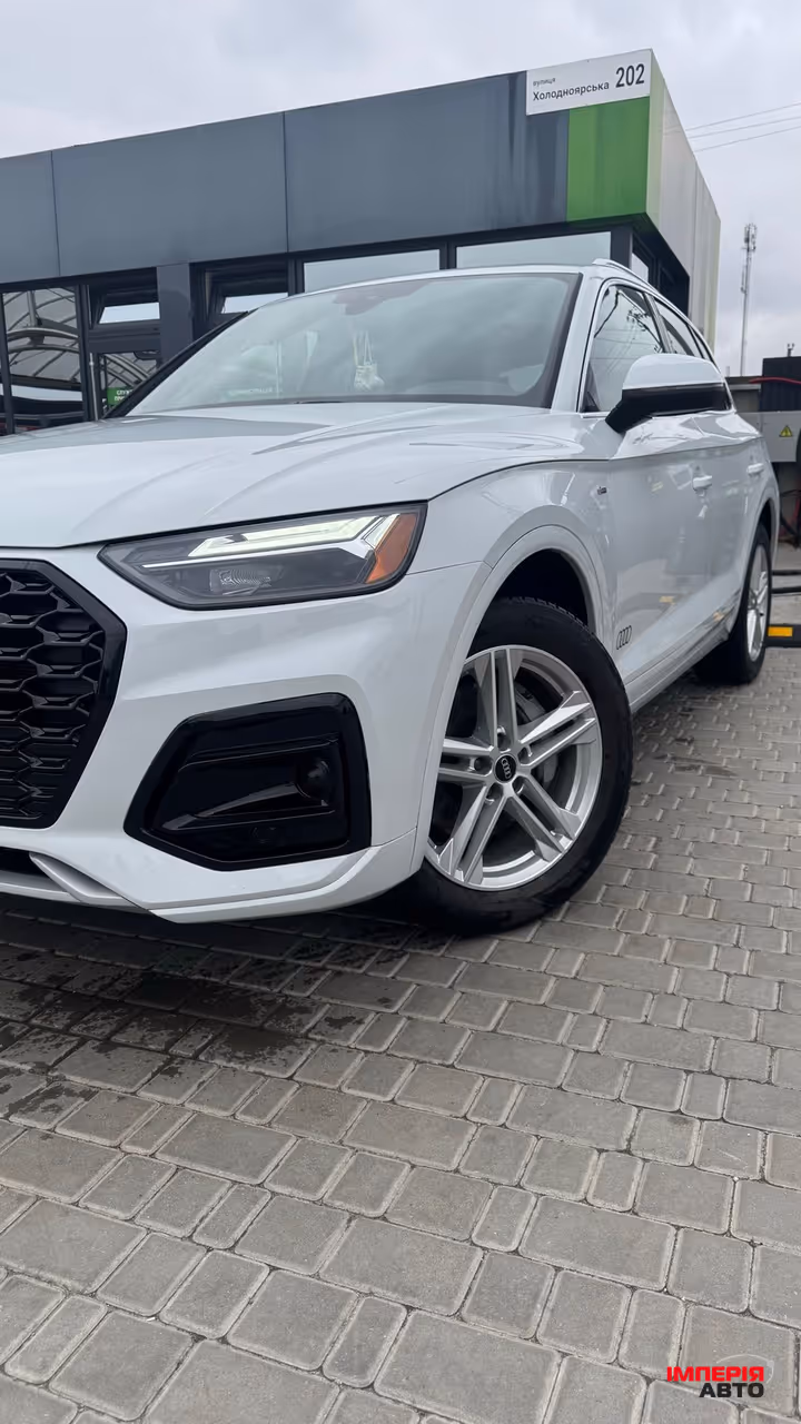 Audi Q5 e-tron - фото 15