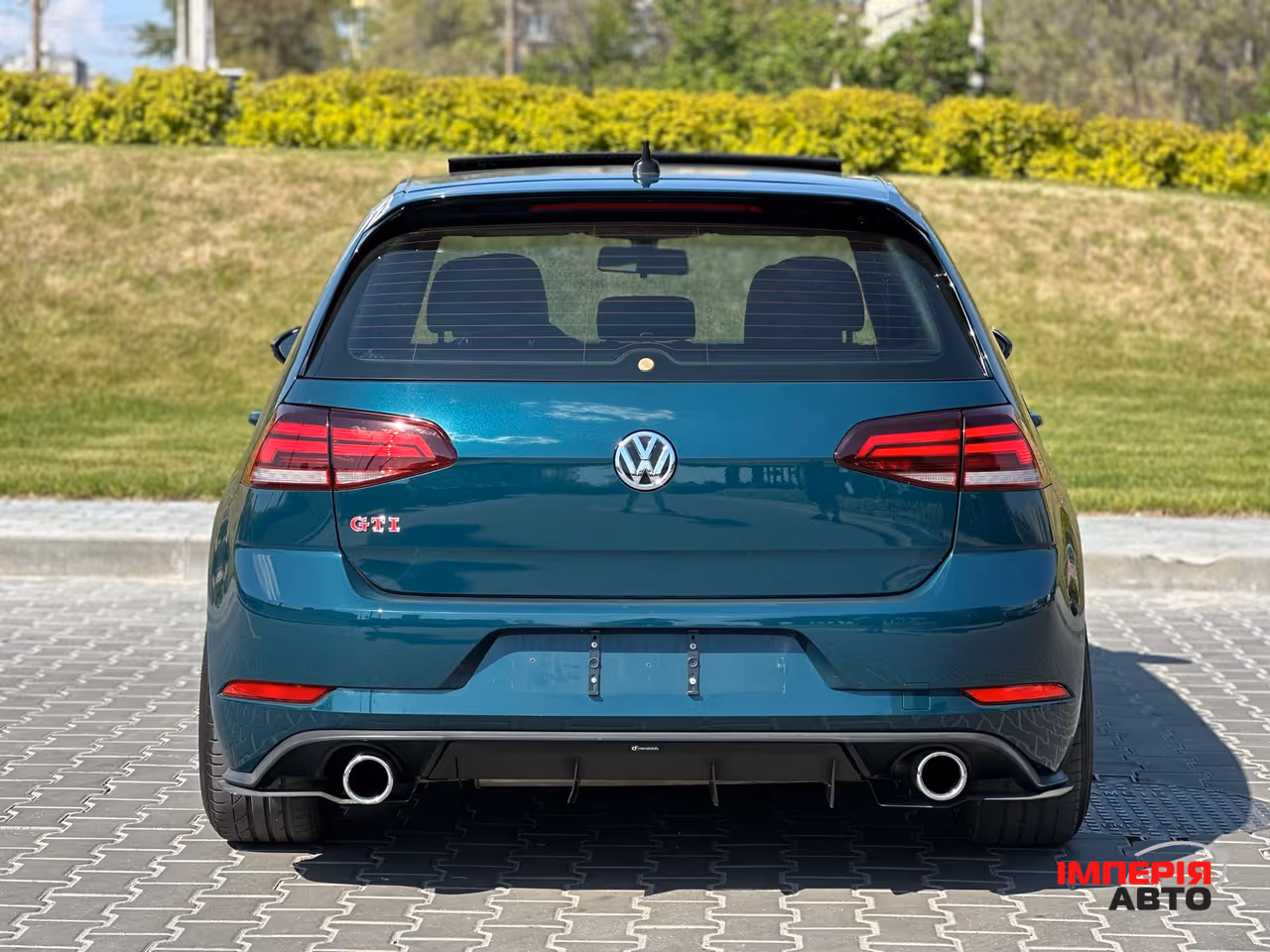 Volkswagen Golf GTI - фото 3