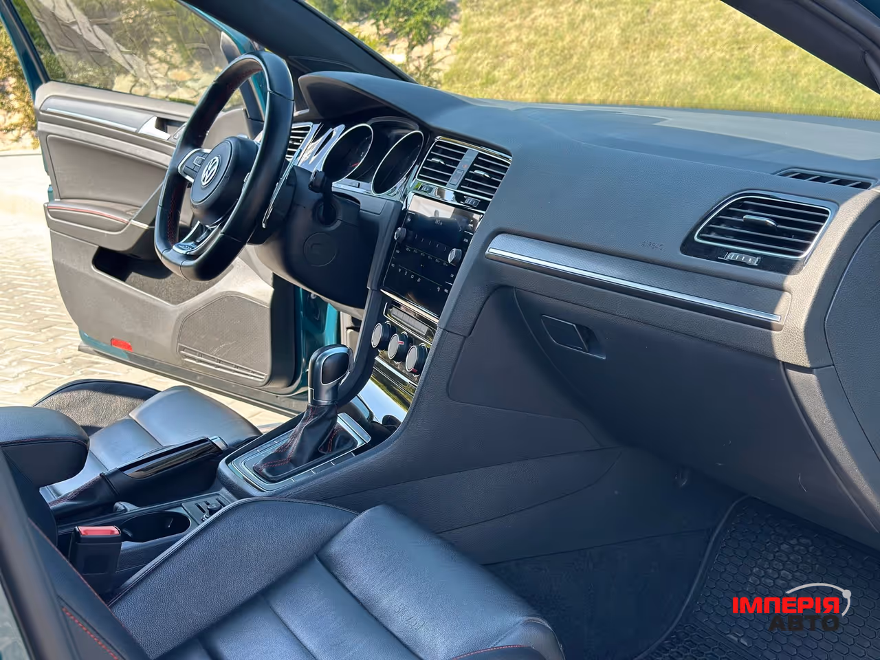 Volkswagen Golf GTI - фото 21