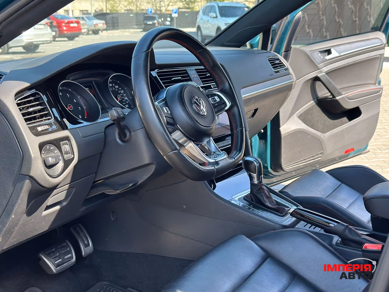 Volkswagen Golf GTI - фото 7