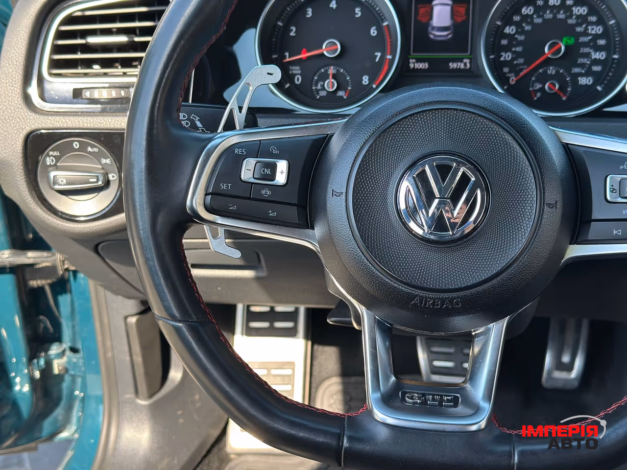 Volkswagen Golf GTI - фото 32