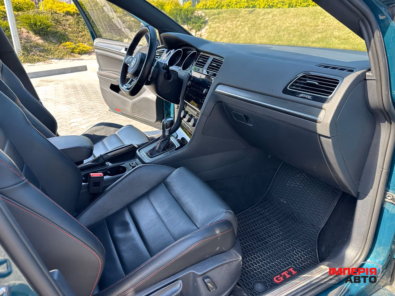 Volkswagen Golf GTI - фото 23