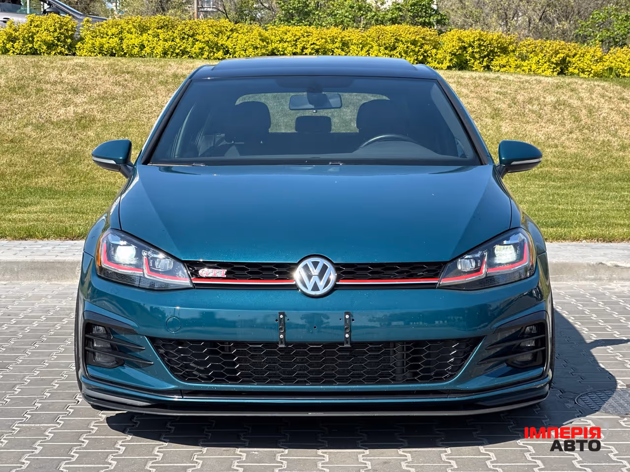 Volkswagen Golf GTI - фото 4