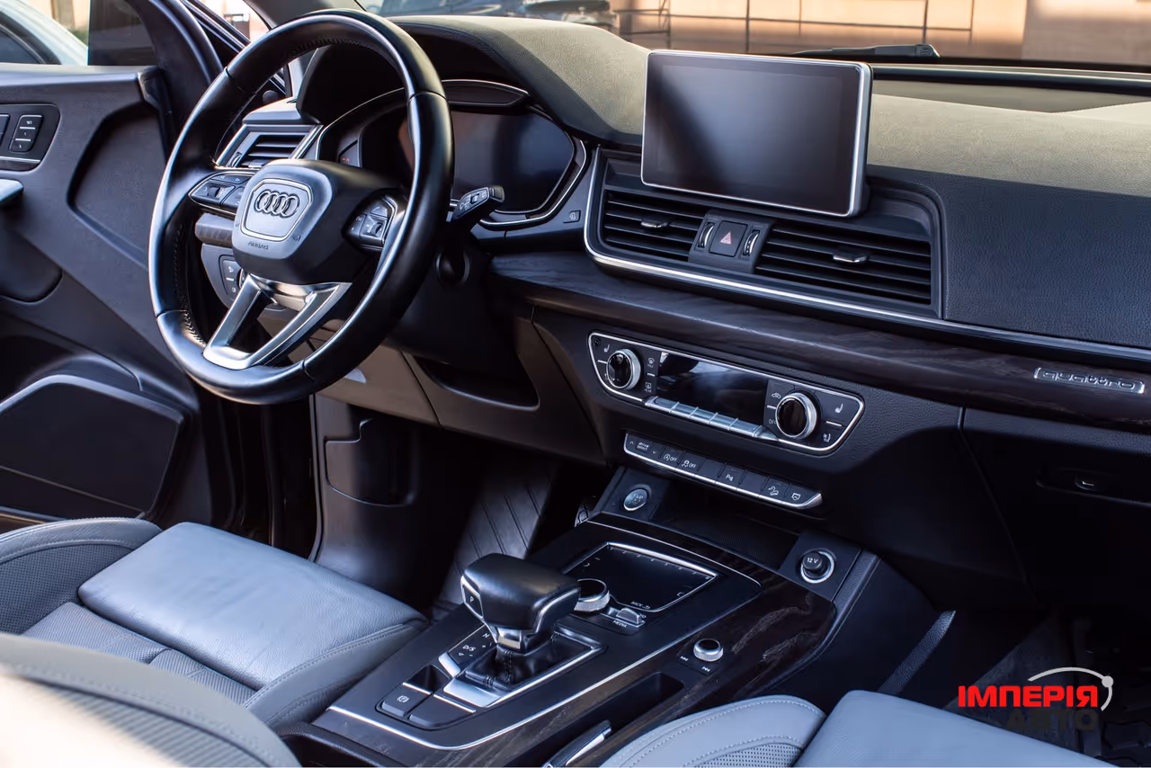 Audi Q5 - фото 44