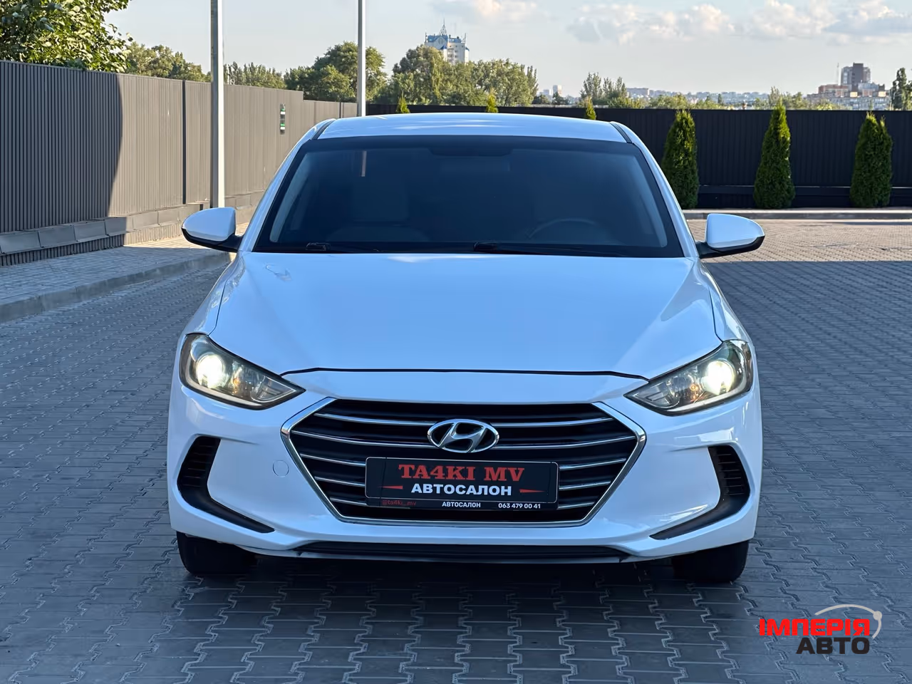 Hyundai Elantra - фото 4