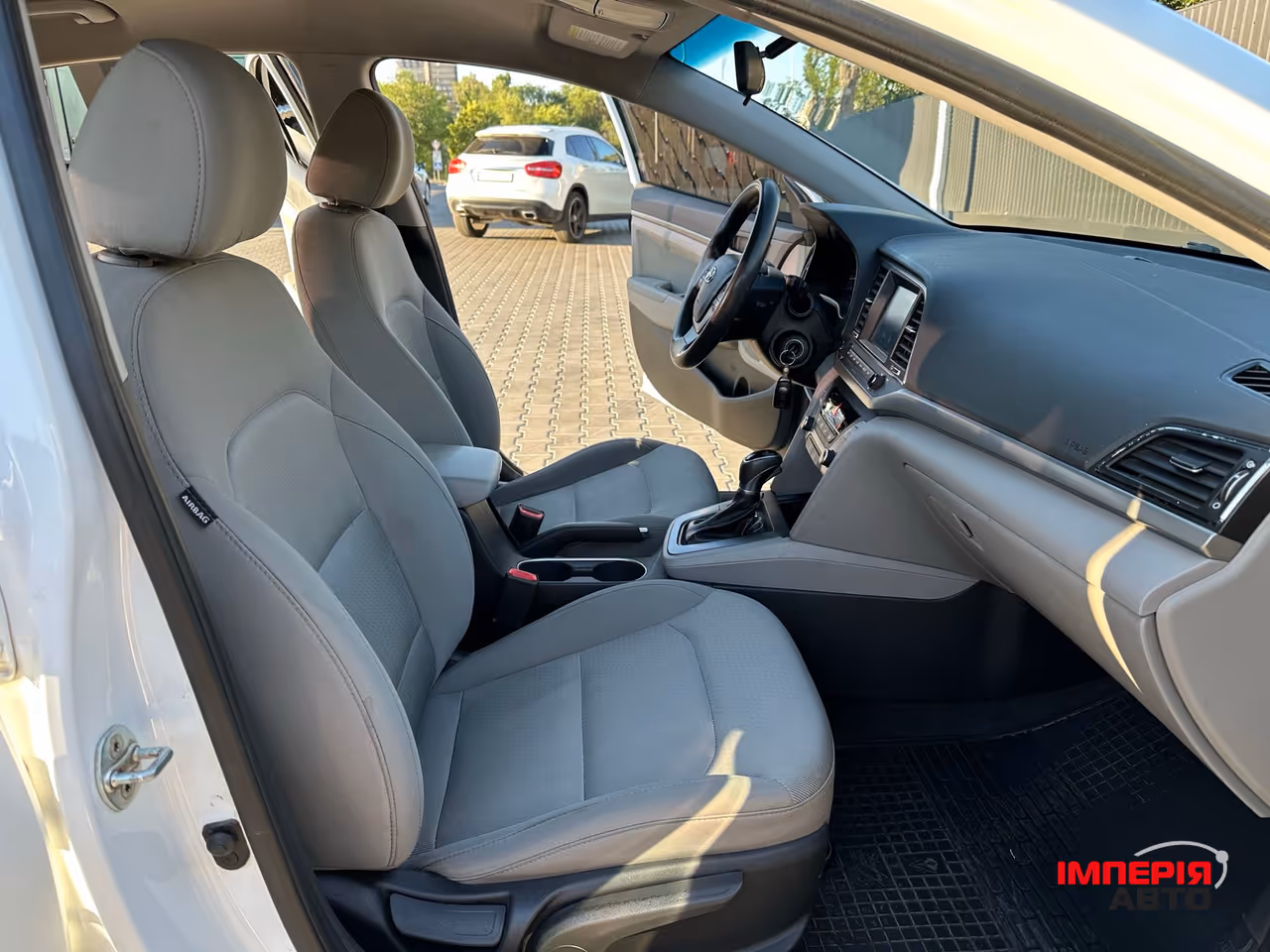 Hyundai Elantra - фото 21