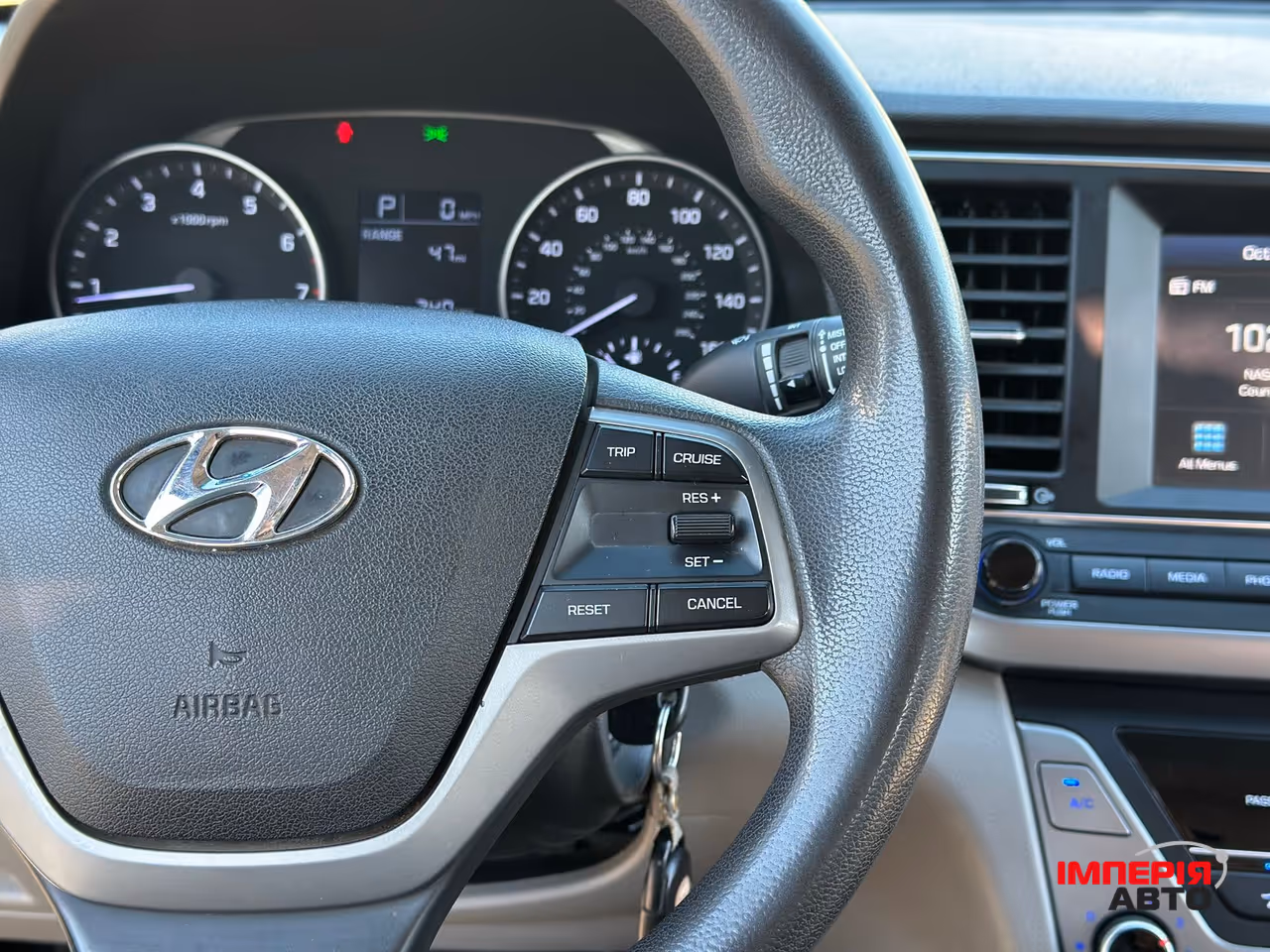 Hyundai Elantra - фото 26