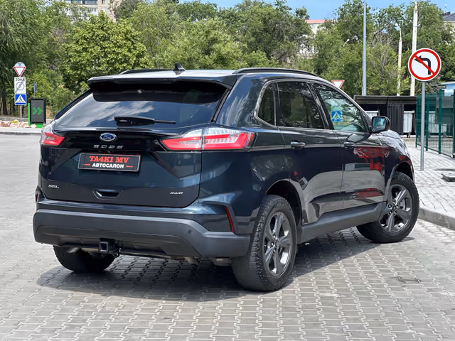 Ford Edge - фото 2