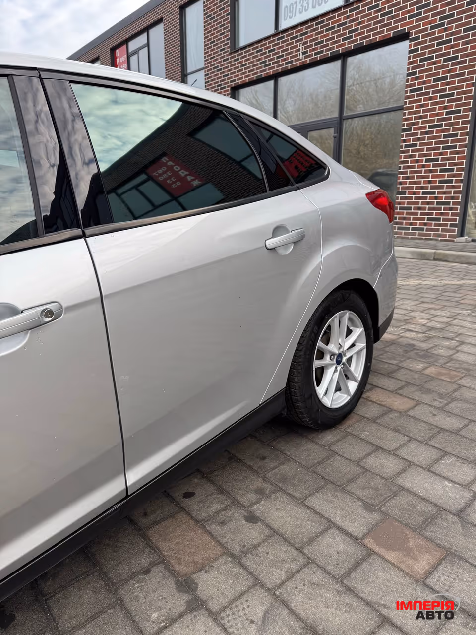 Ford Focus - фото 6