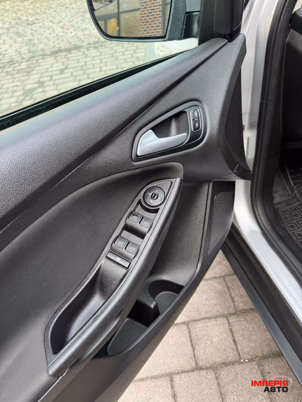 Ford Focus - фото 9
