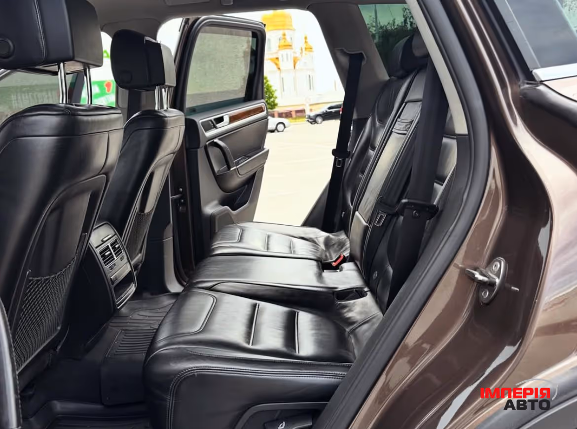 Volkswagen Touareg - фото 9