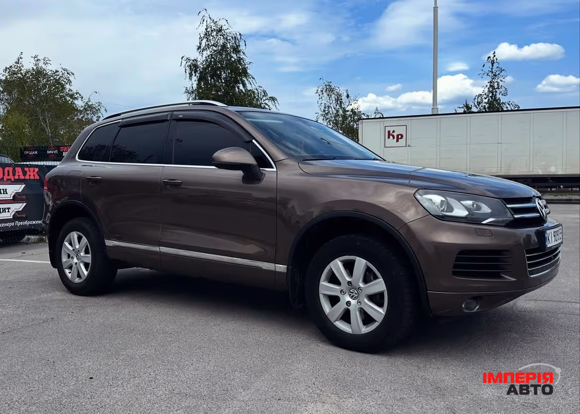 Volkswagen Touareg - фото 1