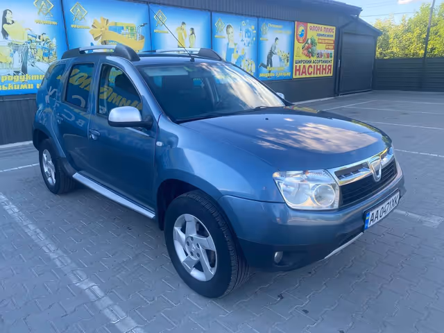 Dacia Duster - фото 1