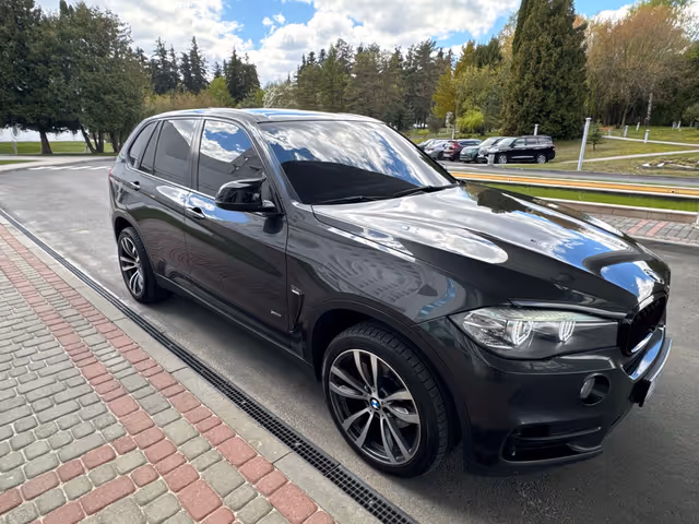 BMW X5 - фото 2