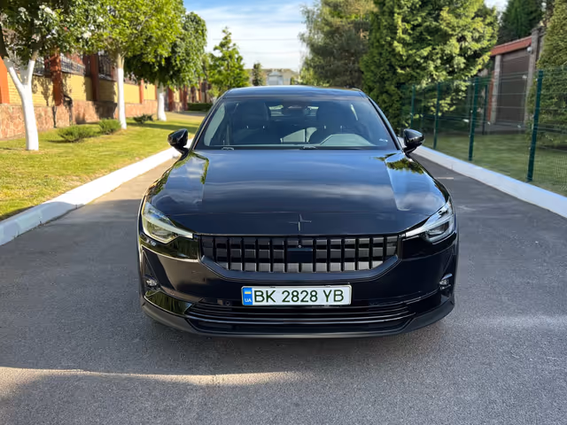Polestar 2 - фото 2