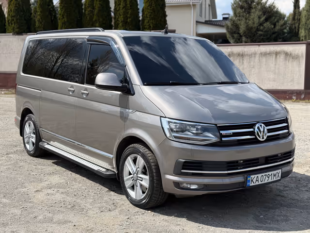 Volkswagen Multivan - фото 1