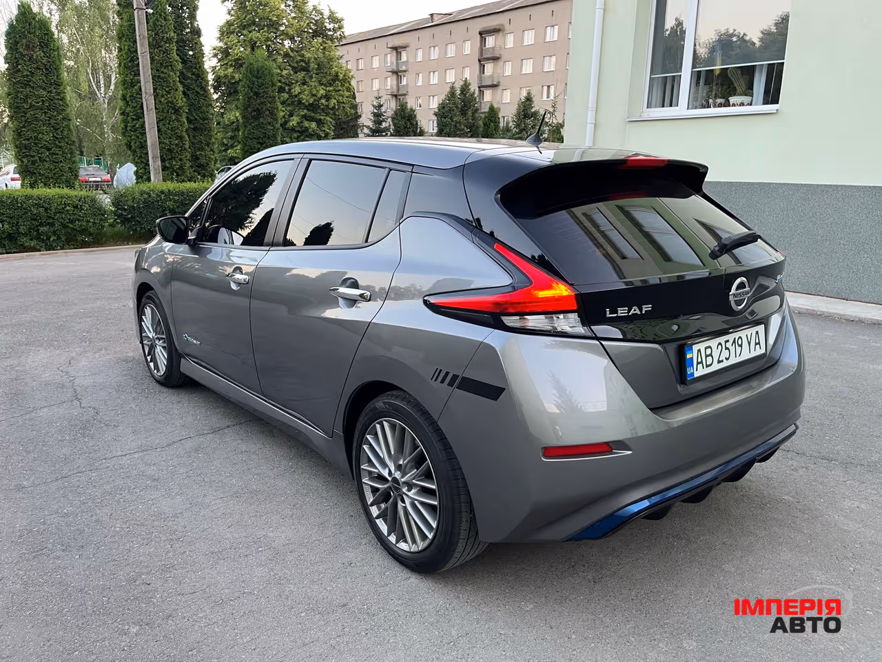 Nissan Leaf - фото 8