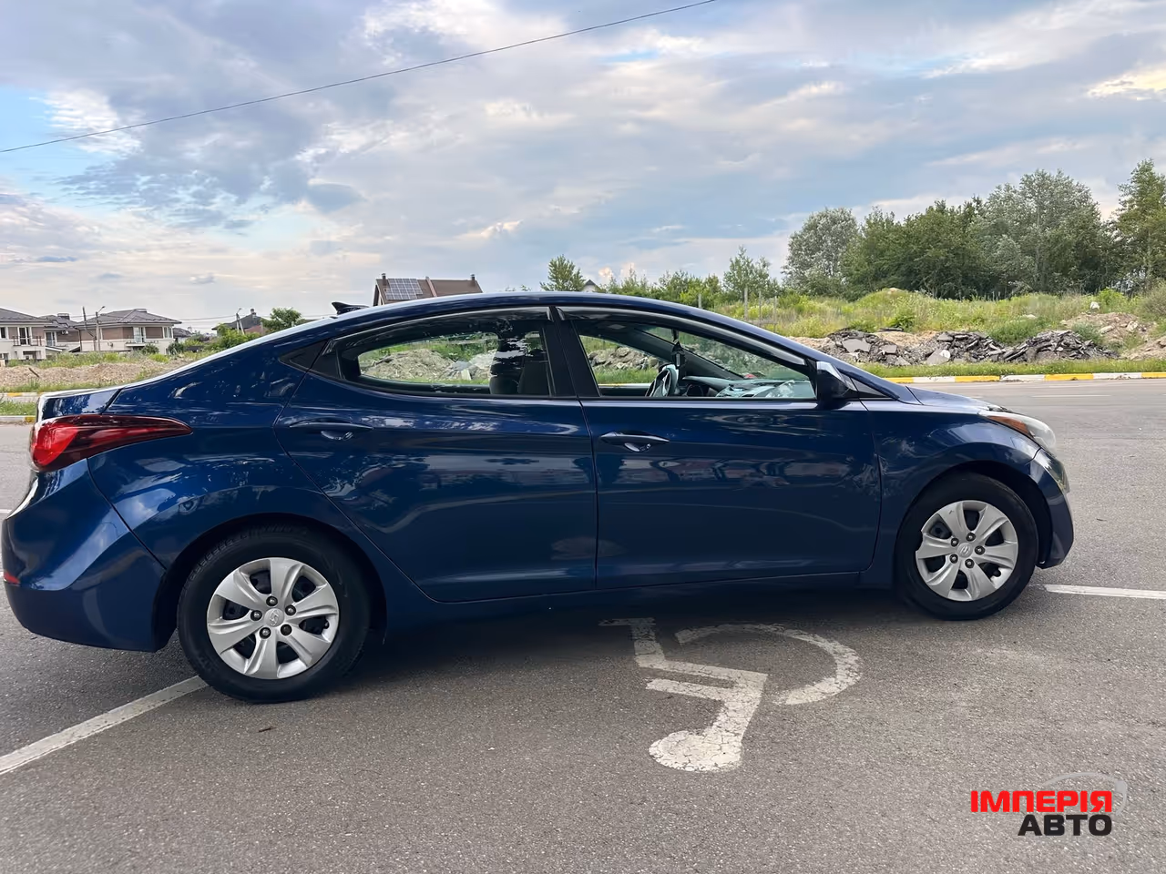 Hyundai Elantra - фото 6
