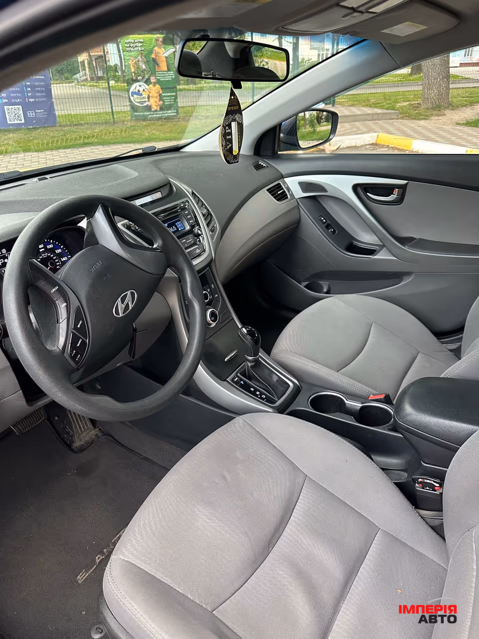 Hyundai Elantra - фото 13