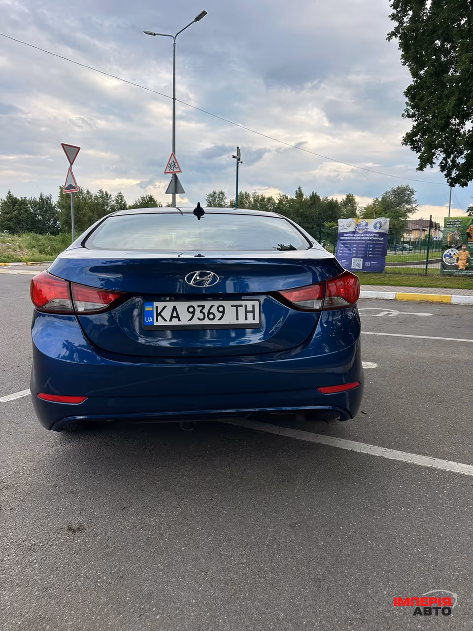 Hyundai Elantra - фото 4