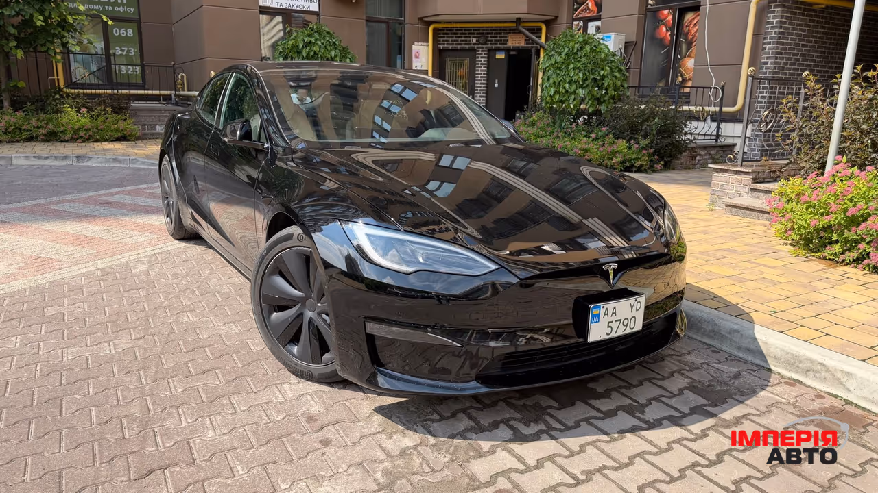 Tesla Model S - фото 6