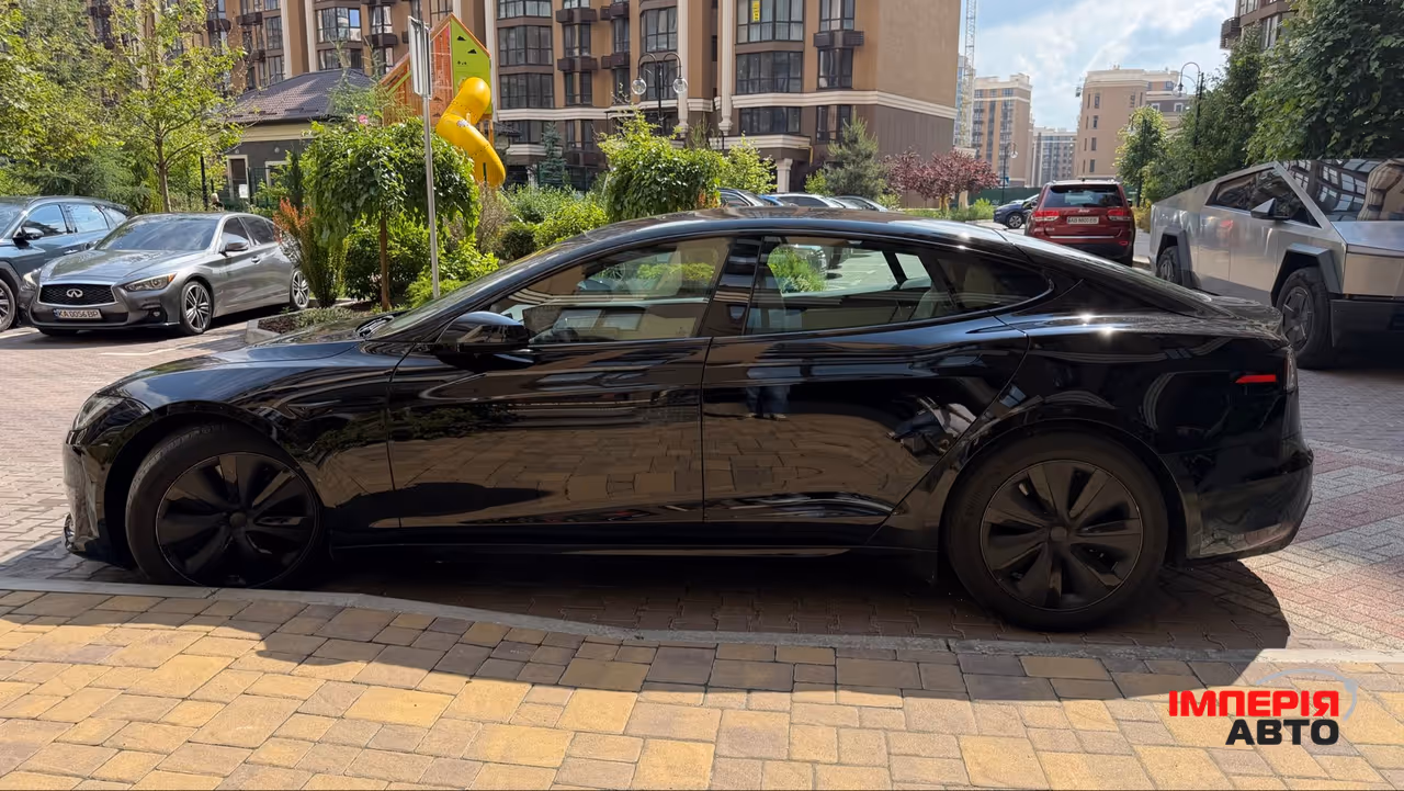 Tesla Model S - фото 2