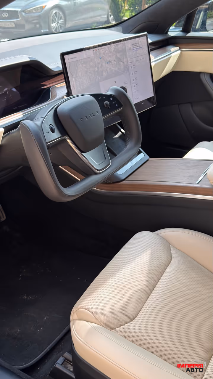 Tesla Model S - фото 18