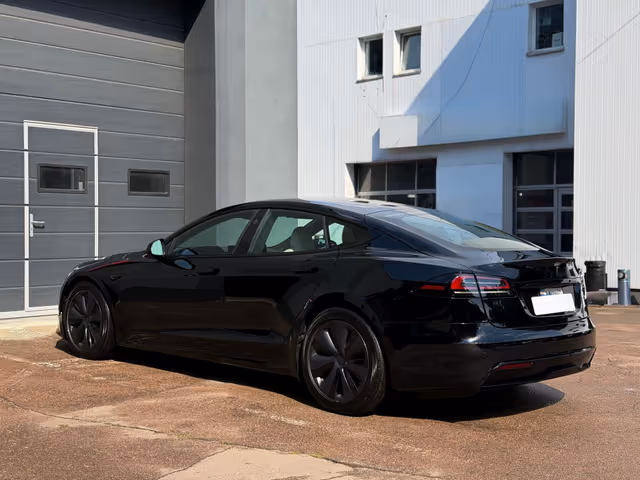 Tesla Model S - зображення 5