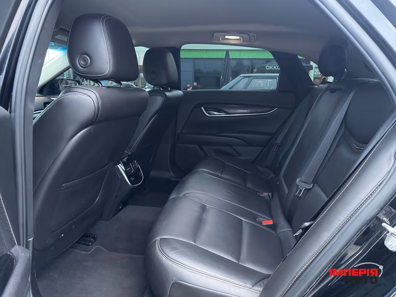 Cadillac XTS - фото 12