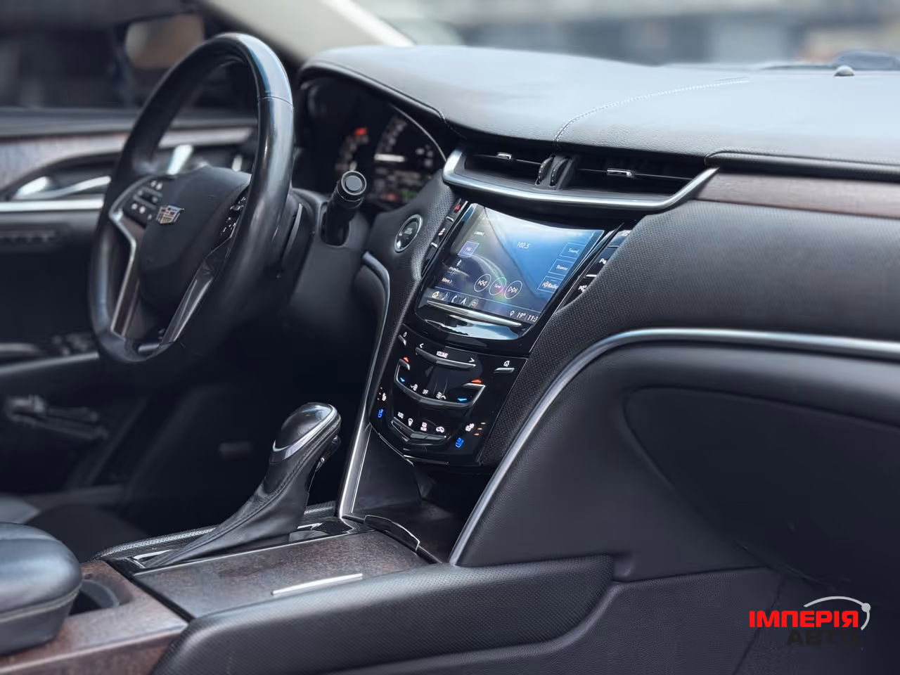 Cadillac XTS - фото 8