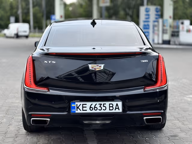 Cadillac XTS - фото 4
