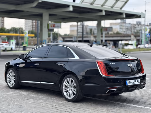 Cadillac XTS - фото 5