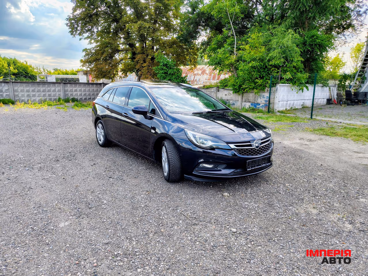Opel Astra - фото 1