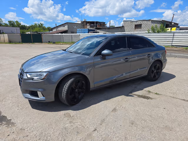 Audi A3 - фото 3