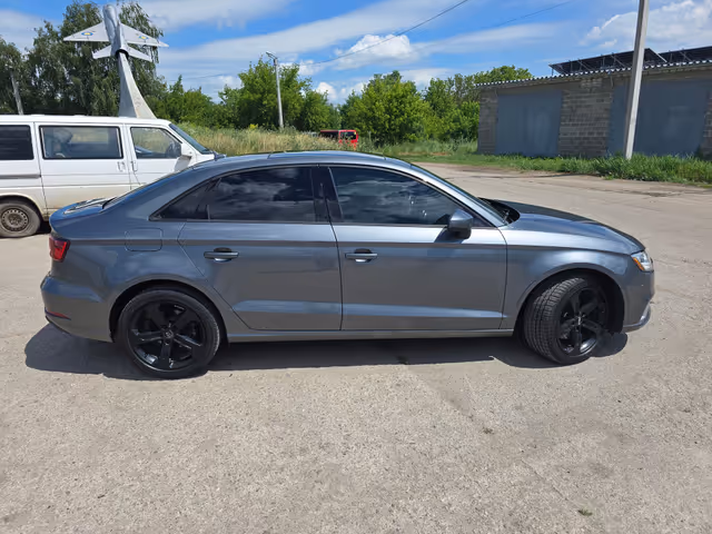 Audi A3 - фото 4
