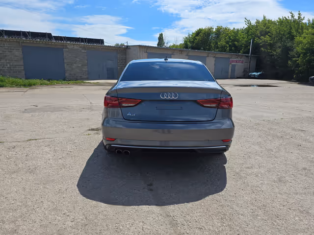 Audi A3 - фото 5