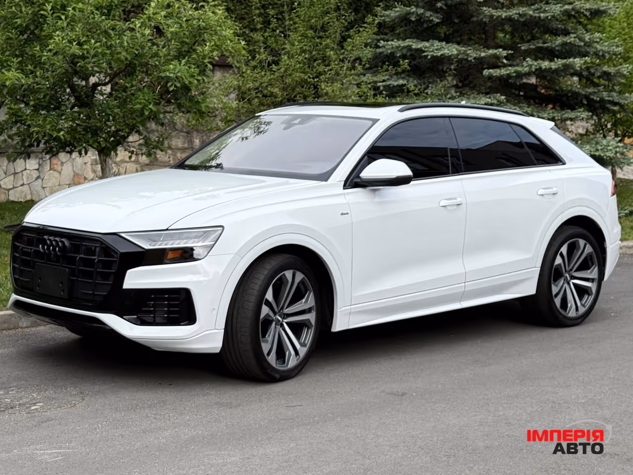 Audi Q8 - фото 4