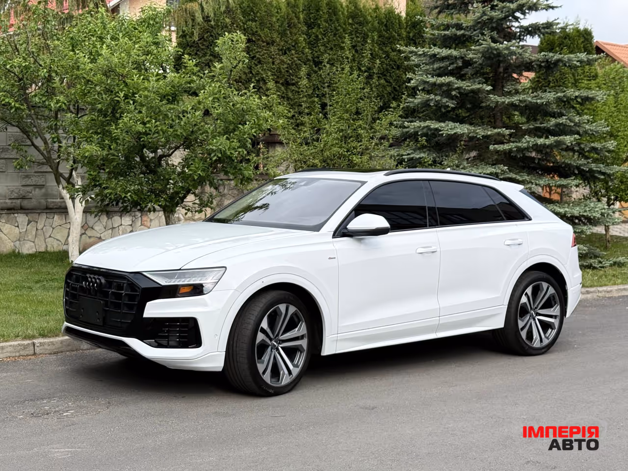 Audi Q8 - фото 9