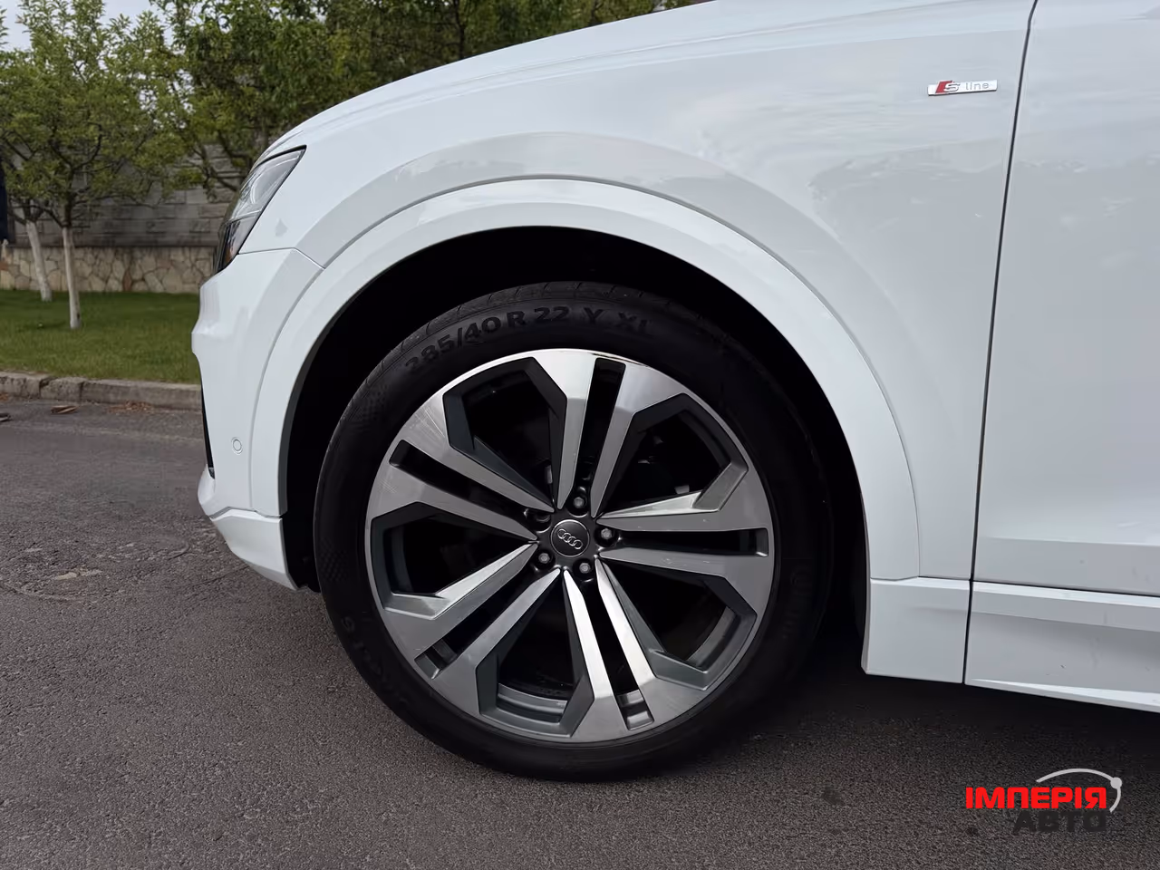 Audi Q8 - фото 28