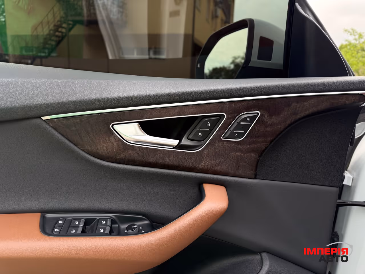 Audi Q8 - фото 26