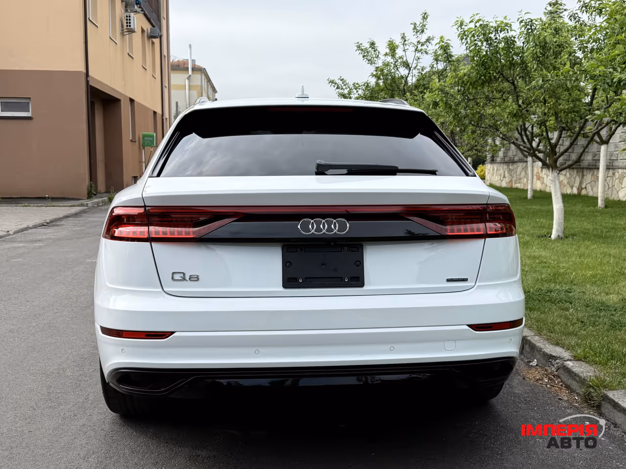 Audi Q8 - фото 12