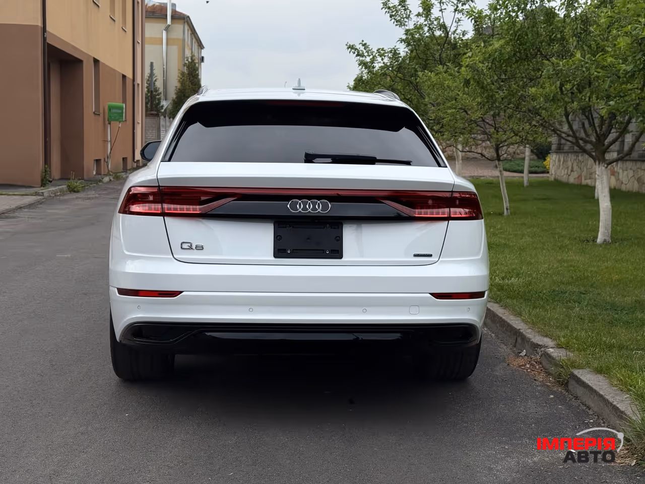Audi Q8 - фото 5