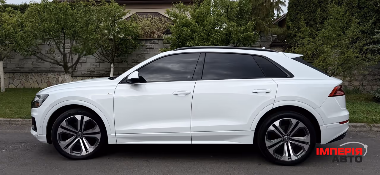 Audi Q8 - фото 31