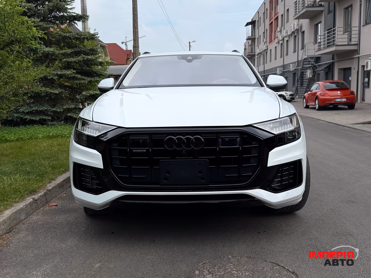 Audi Q8 - фото 7