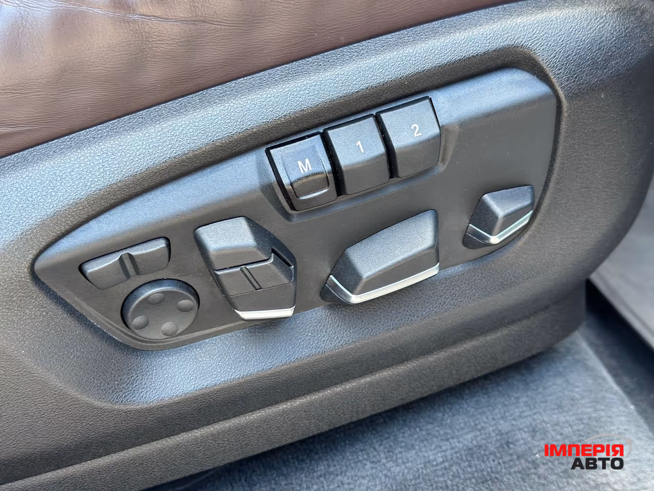BMW X5 - фото 33